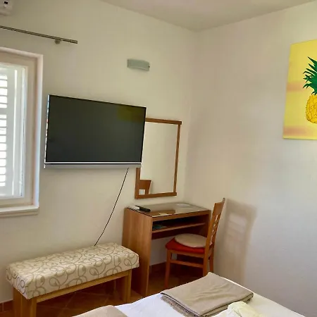 Vinka Tudor Casa de hóspedes 3*