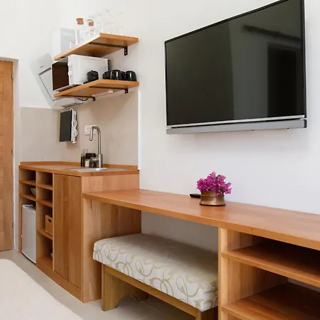 ゲストハウス ルームズ ビンカ チューダー フヴァル