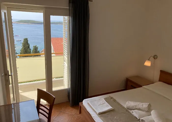 Vinka Tudor 3* Hvar Town